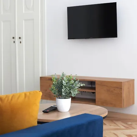 Kosciuszki Homely By Bookinghost *