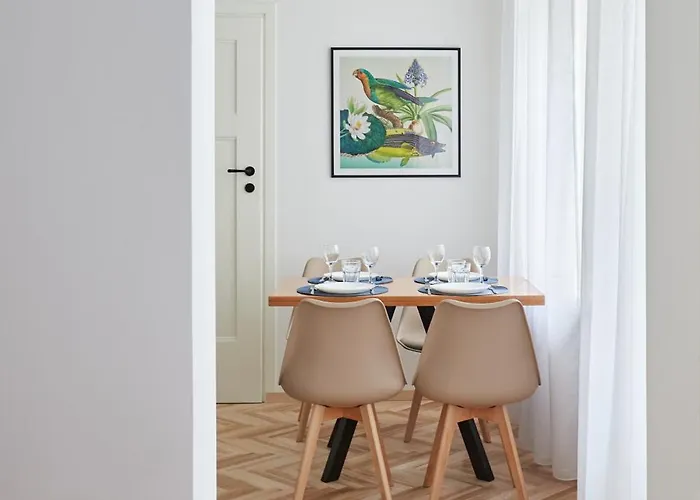 아파트 Kosciuszki Homely By Bookinghost *