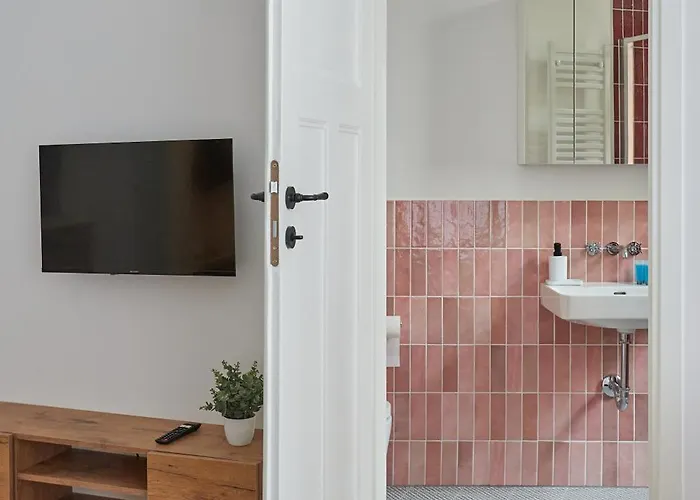 아파트 Kosciuszki Homely By Bookinghost