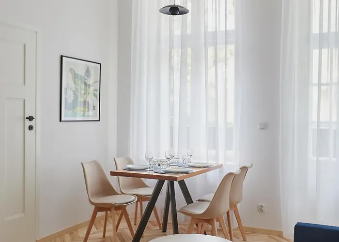 Kosciuszki Homely By Bookinghost